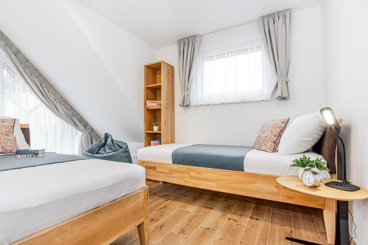 Apartmany Karlovy Dvory Horní Planá Exterior foto